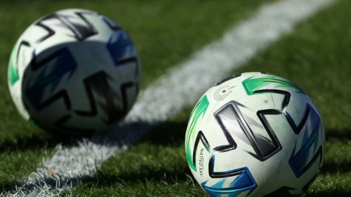 Des ballons utilisés à l'échauffement avant un match du Championnat MLS le 9 mars 2020 à Washington