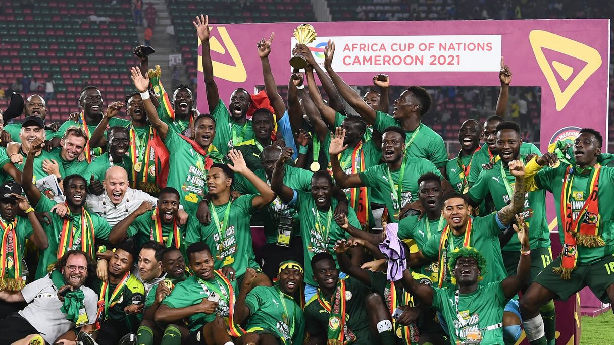 Les champions d'Afrique en titre sénégalais au moment de leur sacre, ce dimanche 6 février.