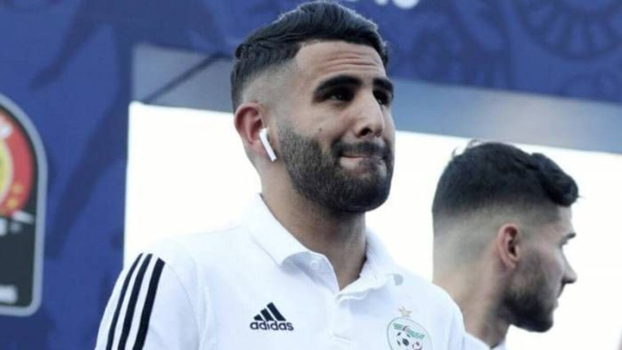 Riyad Mehrez, capitaine de l'équipe algérienne de football.