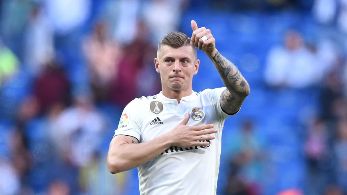 Toni Kroos, milieu international allemand du Real Madrid.