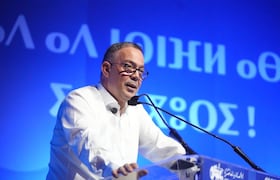 Lors du discours de Fouzi Lekjaa à Azrou, vendredi 11 septembre 2026.