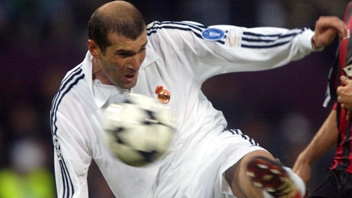 Le but somptueux de Zidane avec le Real, le 15 mai 2002, contre le Bayer Leverkusen, en finale de la Ligue des champions.