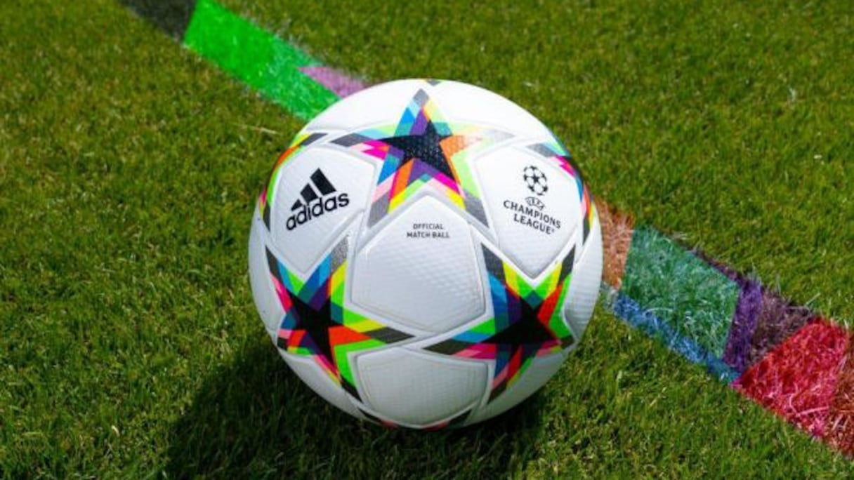 Le nouveau ballon de la Ligue des Champions pour l'édition 2022-2023.