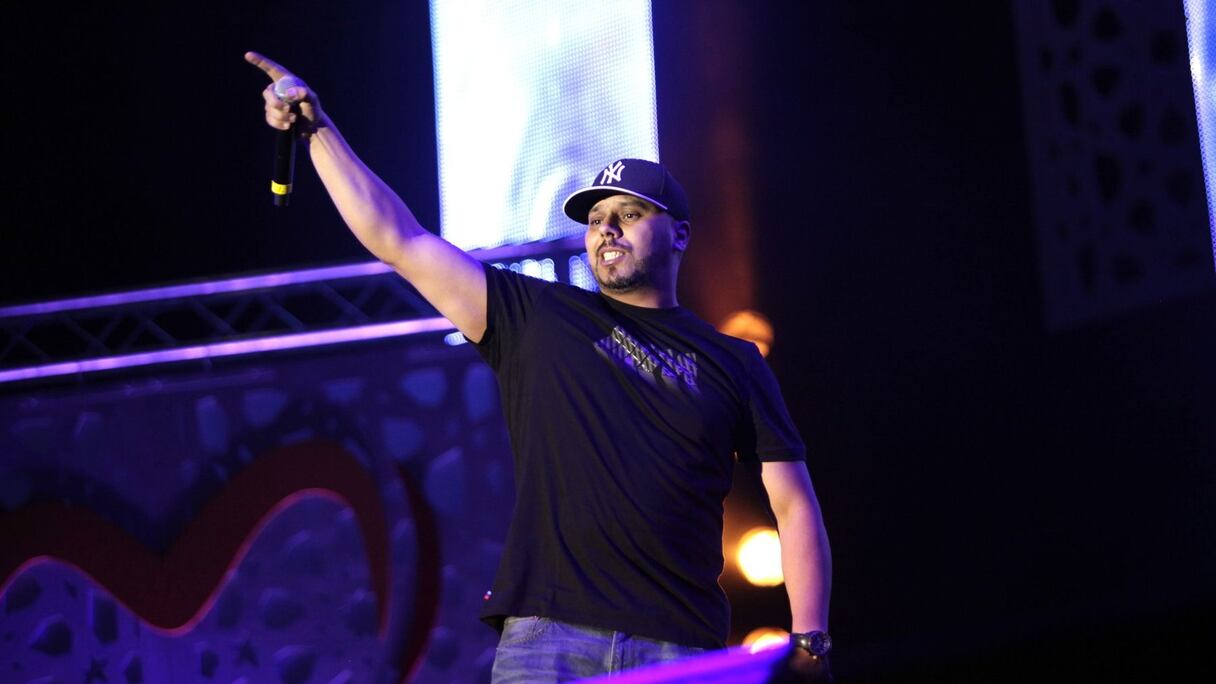 Sur la scène de Salé, le rapeur marocain Muslim retrouvait ses fans, déchaînés.