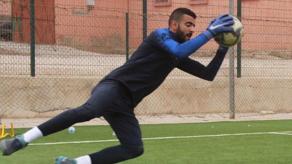 Achraf Bekkali, gardien de l'Étoile jeunesse sportive de Casablanca.