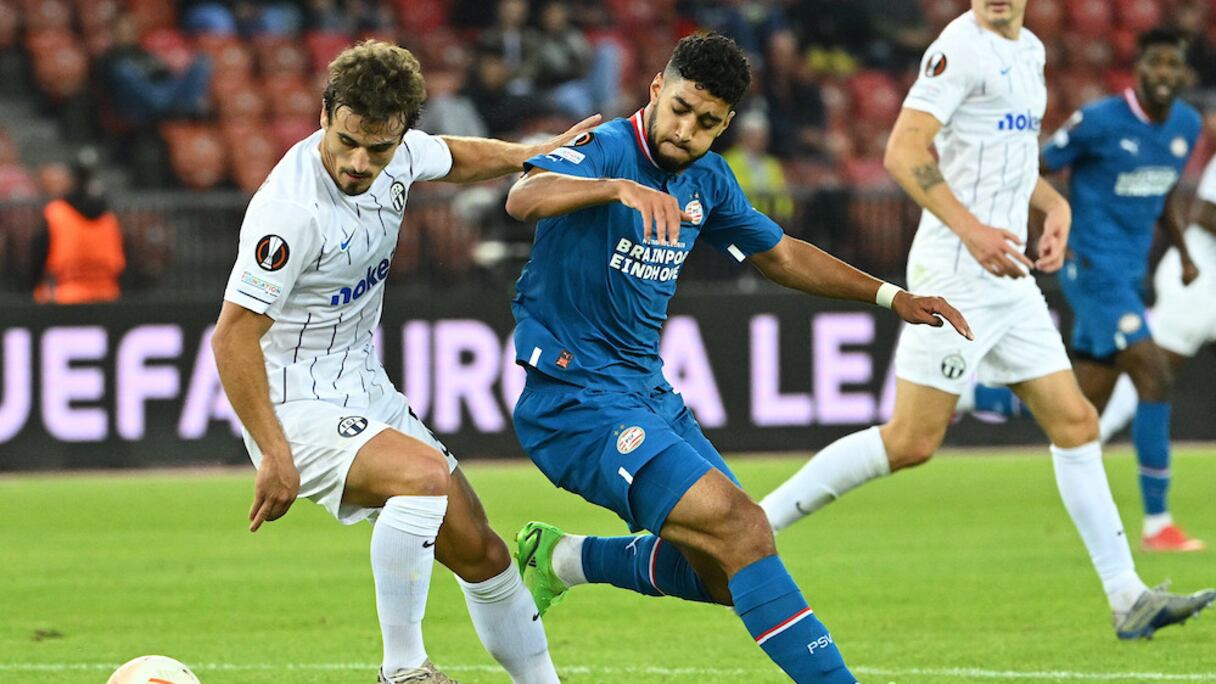 Ismael Saibari face au FC Zurich.