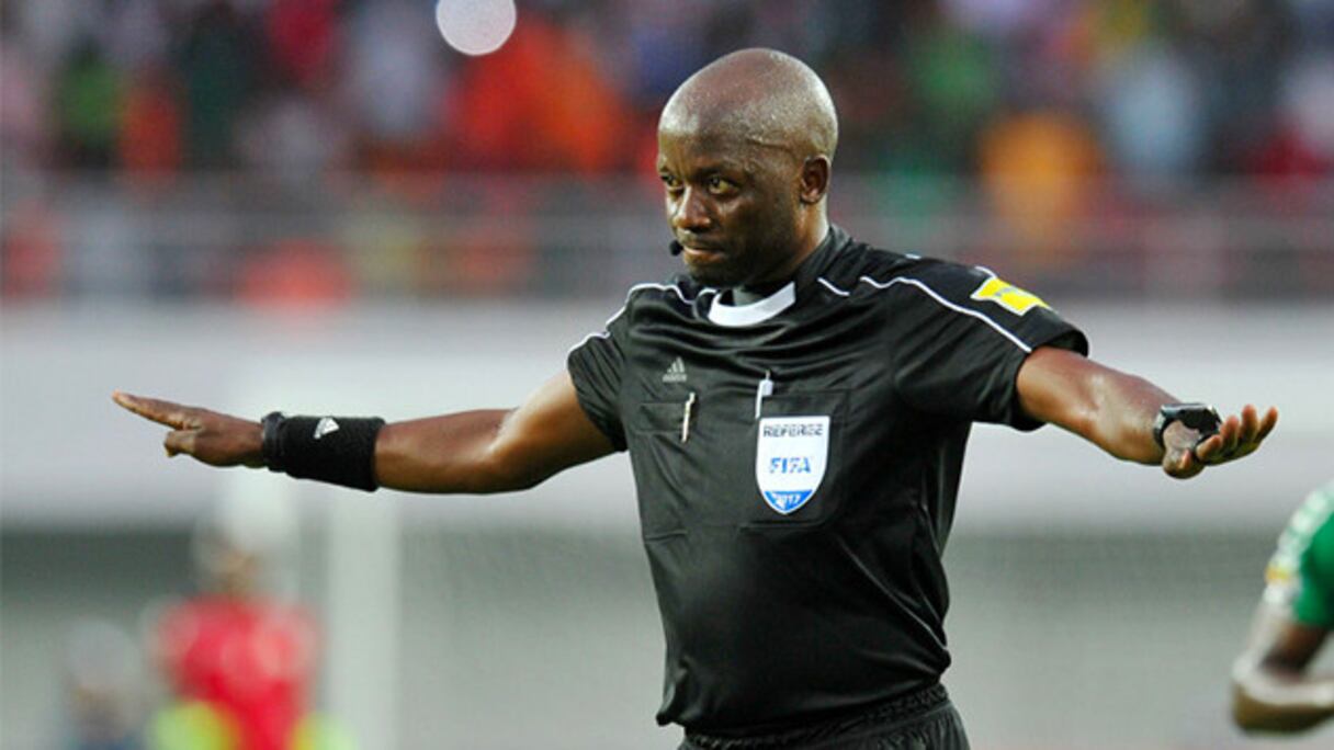 Joshua Bondo, arbitre international botsawanais.