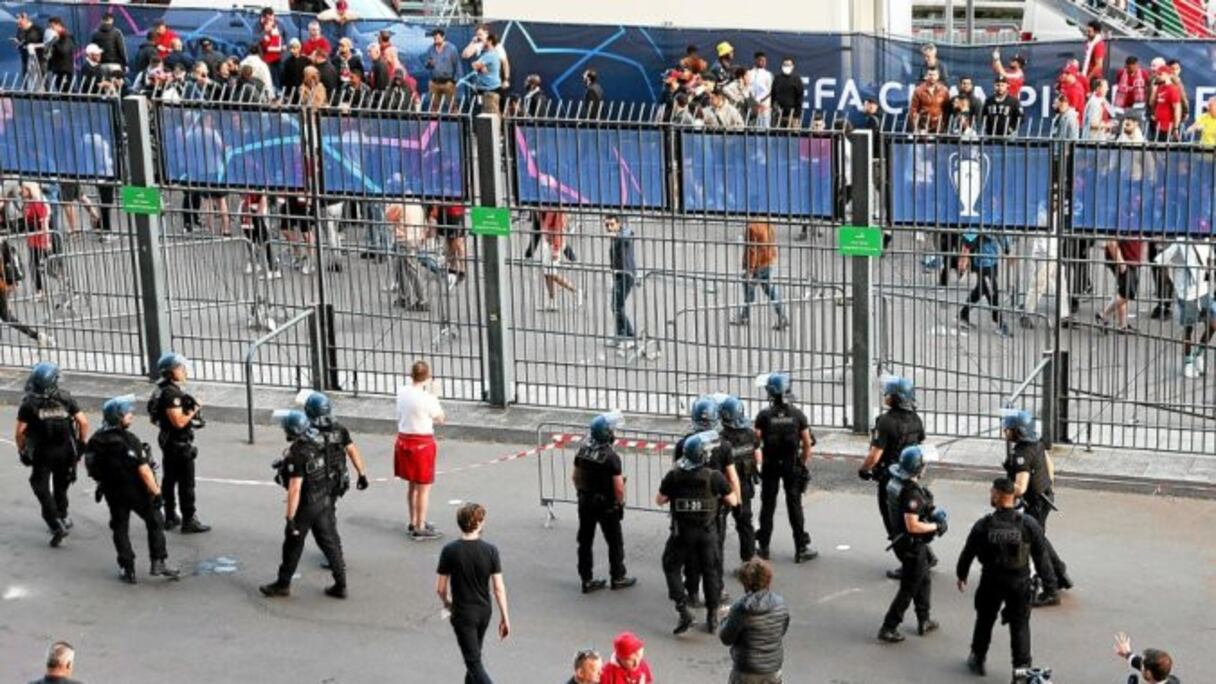 De brèves échauffourées ont opposé les forces de l’ordre à des personnes ayant tenté d’entrer sans billet, samedi soir au Stade de France.
