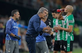 Manuel Pellegrini et Sofyan Amrabat