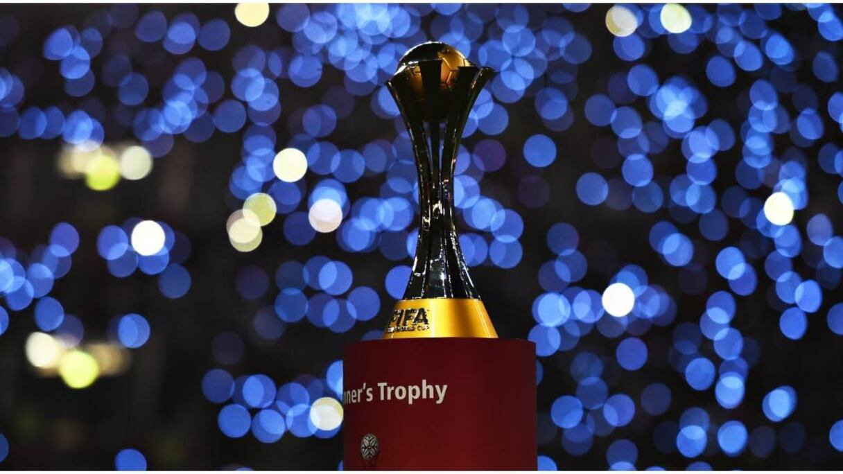 Le trophée de la Coupe du Monde des clubs.