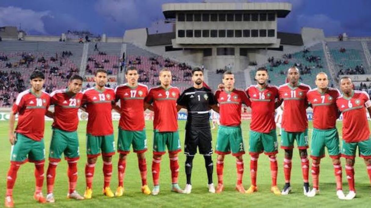 L'équipe nationale des joueurs locaux.