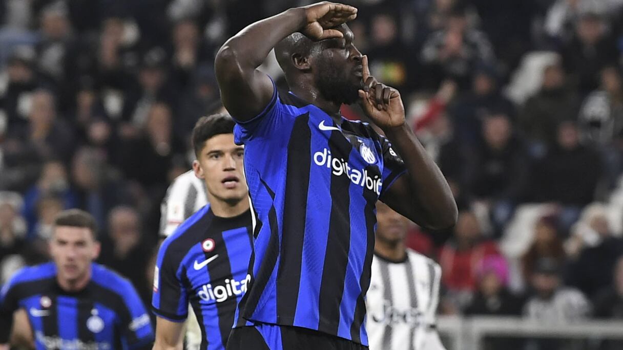 Romelu Lukaku dénonce les cris racistes en Serie A.