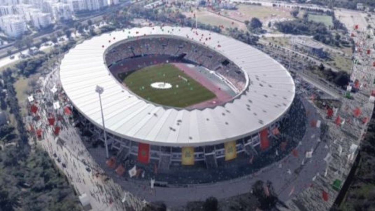 Le complexe sportif Moulay Abdallah de Rabat, qui a une capacité de 46,500 places, sera également rénové pour la Coupe du Monde 2026. Le stade sera entièrement couvert et offrira des espaces supplémentaires, suffisants et flexibles pour répondre aux exigences de la FIFA (VIP, médias, etc). Une salle multisports verra le jour à l'extrémité du terrain pour les services d'accueil et de divertissement extérieurs. Les travaux de rénovation devraient débuter en 2020.