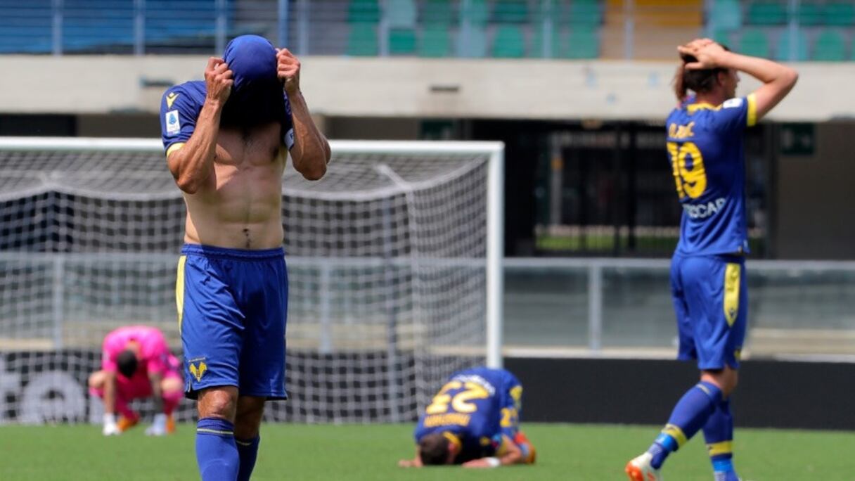 Des joueurs de l'Hellas Vérone après leur match nul face à Empoli, le 28 mai 2023.