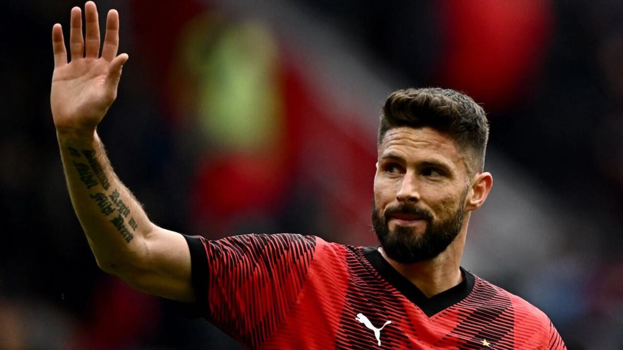 Olivier Giroud sous le maillot de l'AC Milan.