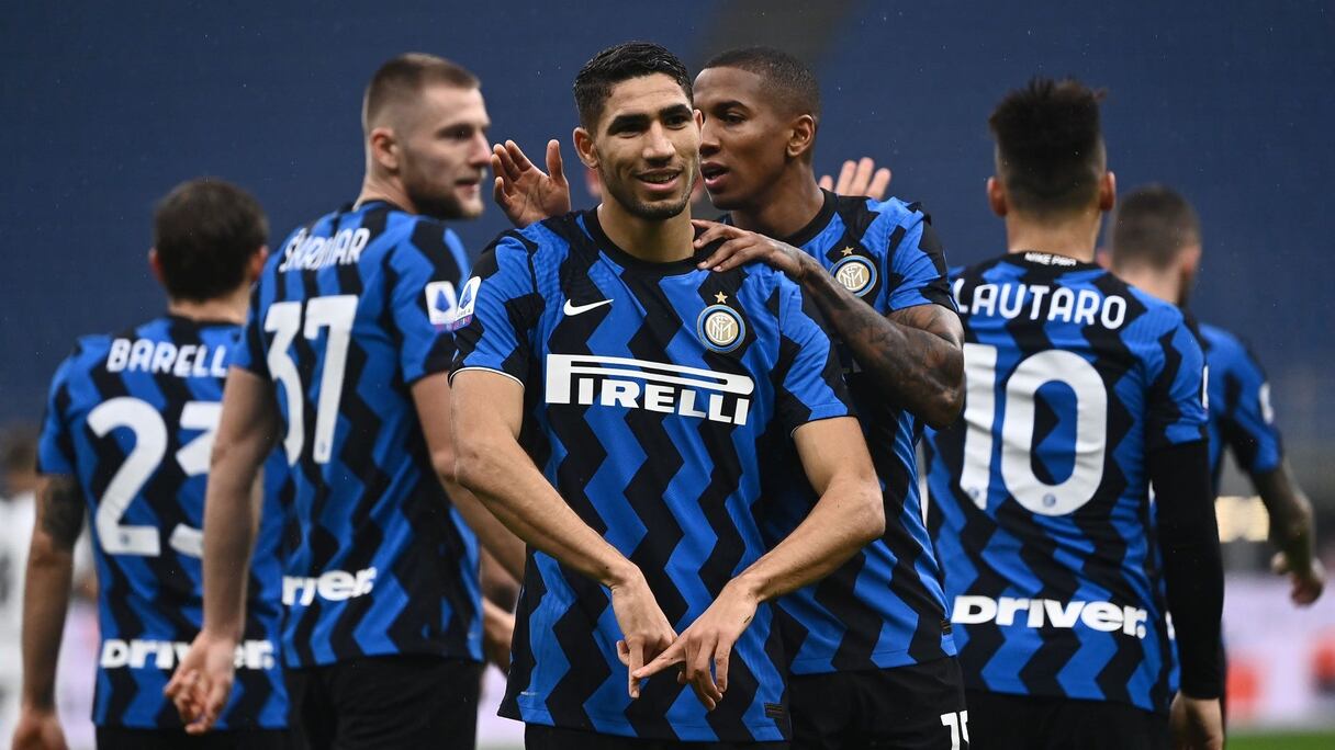 Achraf Hakimi sous les couleurs de l'Inter Milan.