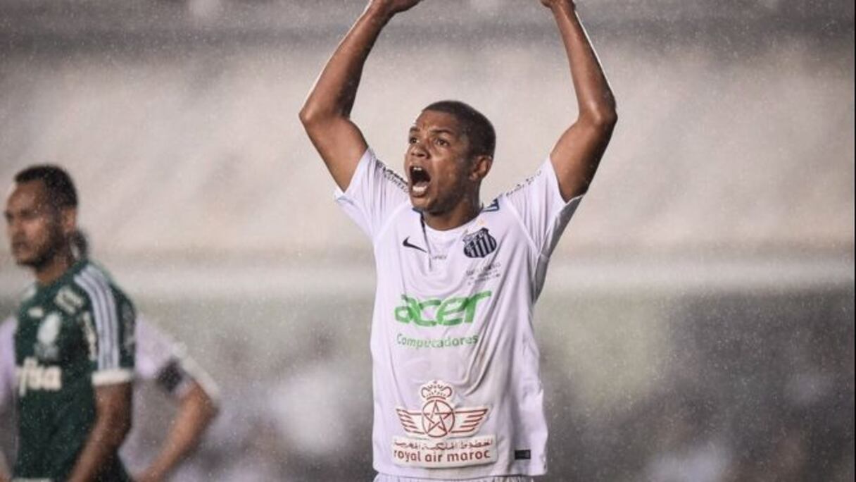 La RAM l'un des sponsors principals du Santos FC.