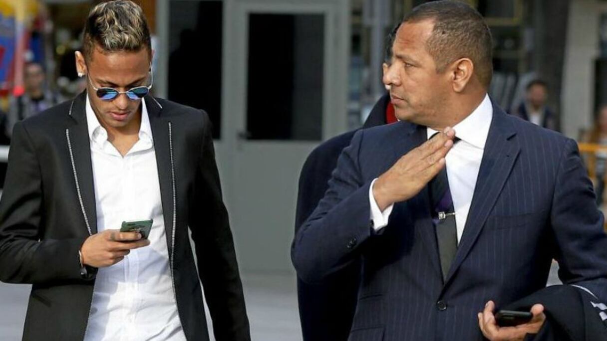 Neymar en compagnie de son père.