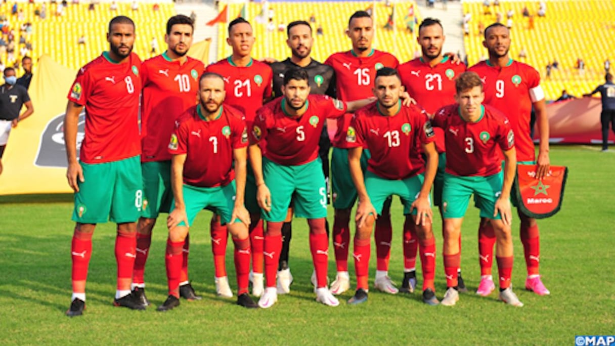 L'équipe nationale des joueurs locaux.