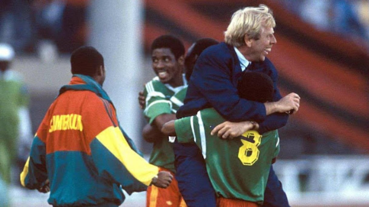 Claude Le Roy et les Lions indomptables en 1988.