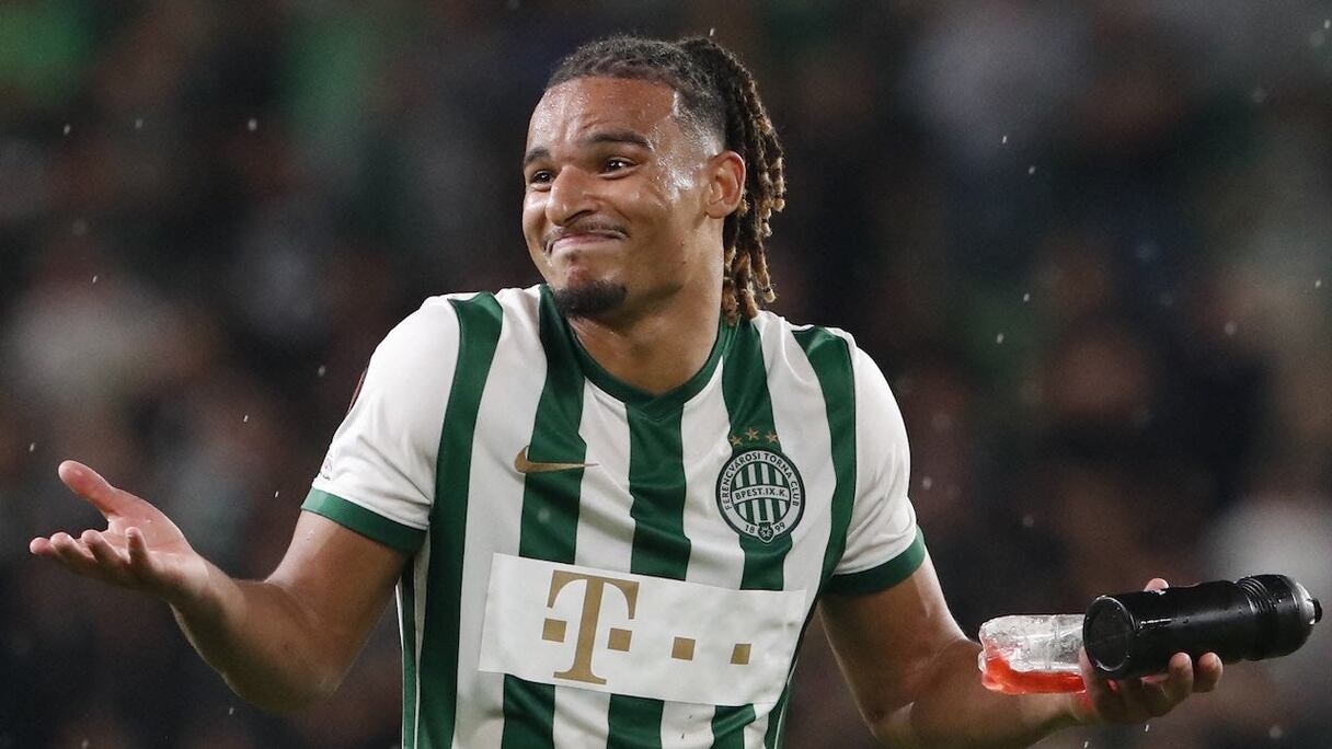 Samy Mmaee, défenseur central du Ferencvaros.