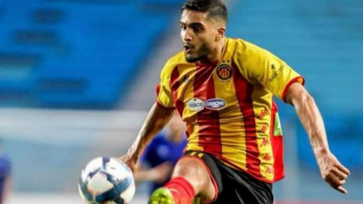 Bouguerra avec les couleurs de l'EST lors de la saison 2023-2024.