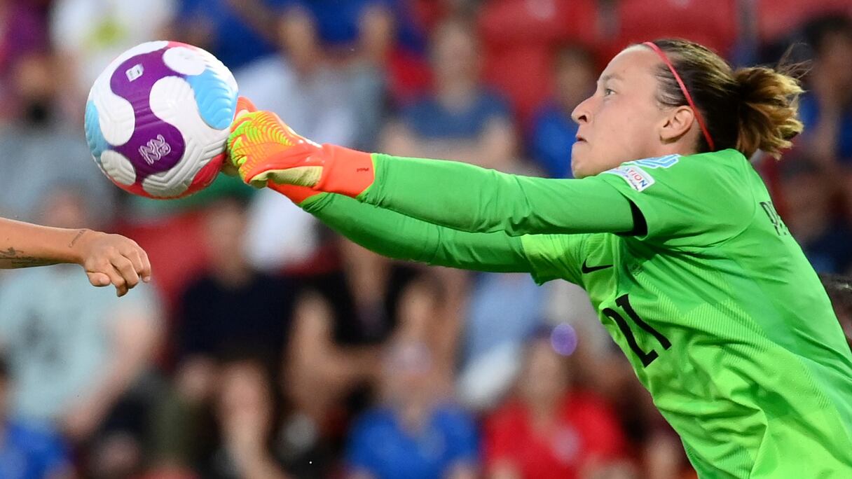 Pauline Peyraud-Magnin, gardienne de l'équipe de France