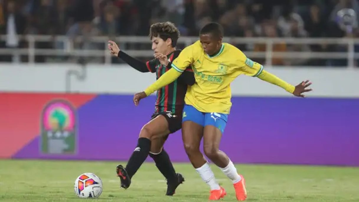 L'AS FAR féminine contre le Mamelodi Sundowns Ladies en 2023.