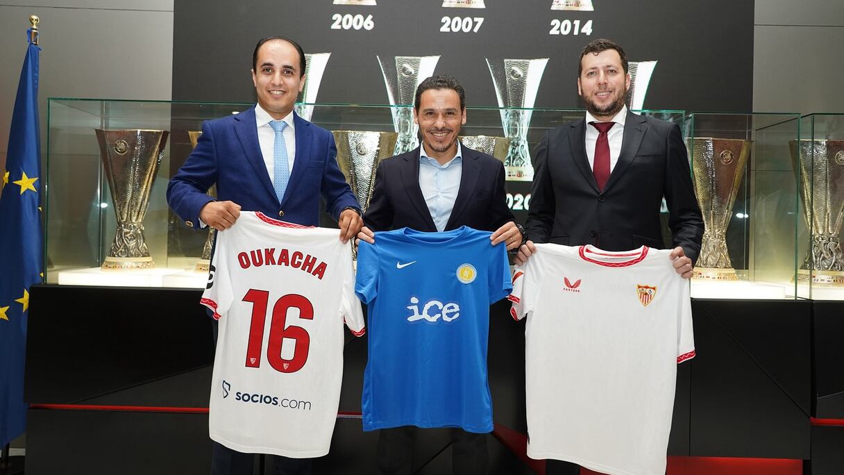 Visite du comité du Sporting Club Casablanca à Séville.