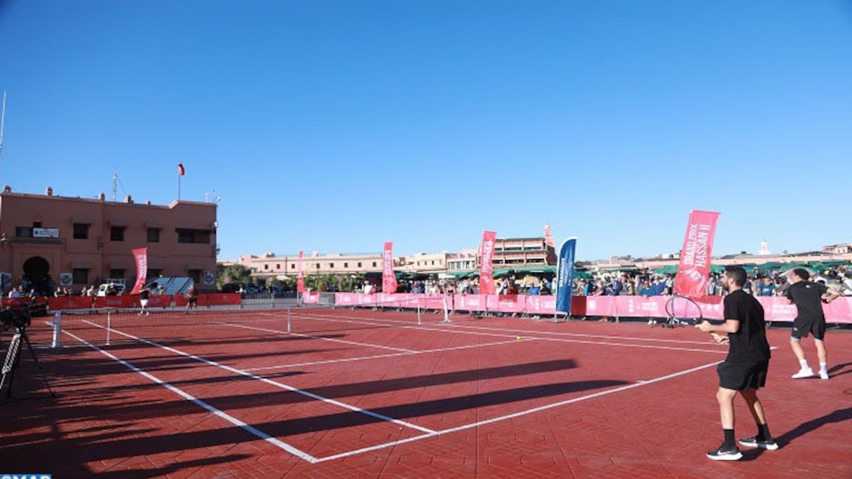 Tennis: Match d’exhibition à la place Jemaa El Fna