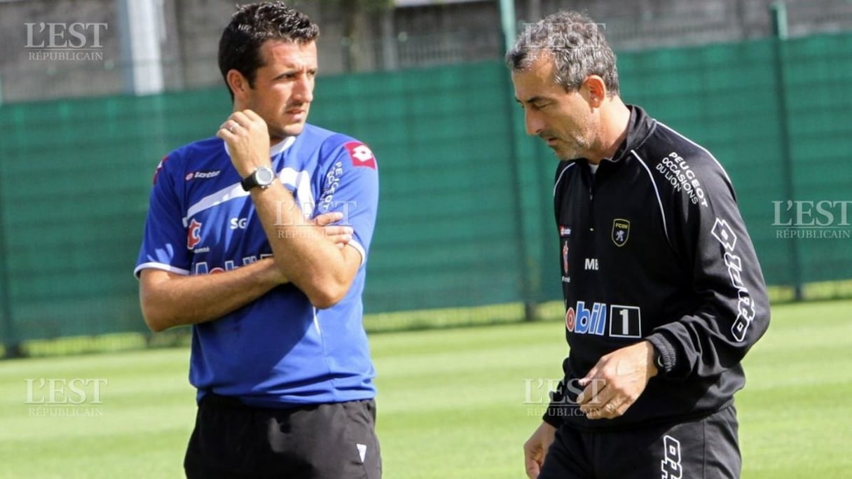 Stéphane Gilli (à gauche) avec le coach bosniaque Mehmed Bazdarevic.
