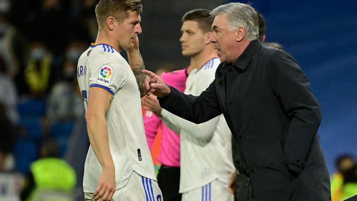 Carlo Ancelotti et Toni Kroos.