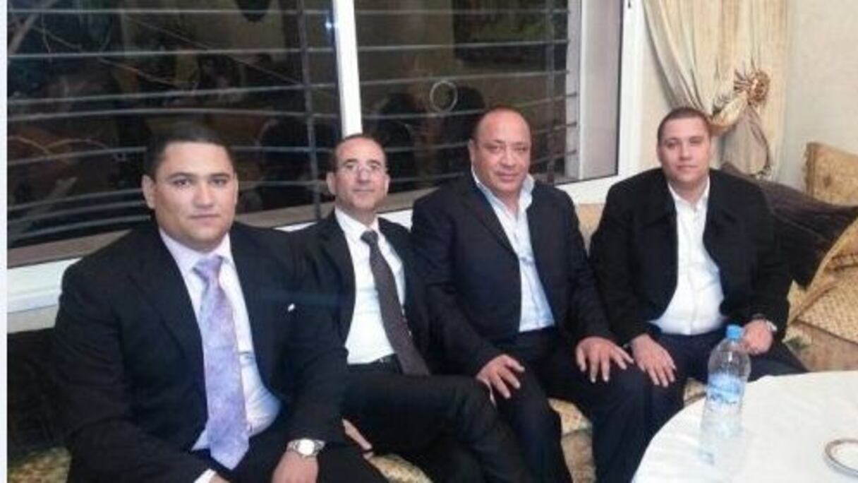 Khalid, le père de Boudrika (2e à partir de la gauche), avec ses enfants