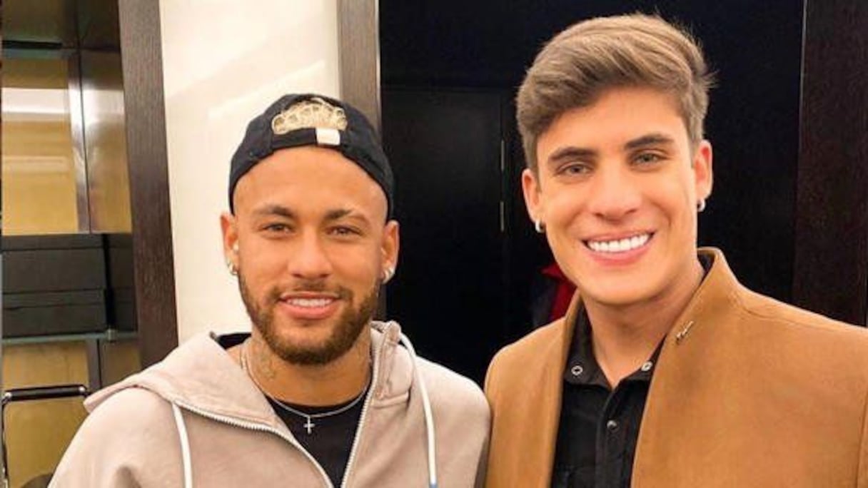 Neymar (à gauche) et son beau-père Tiago Ramos (à droite).