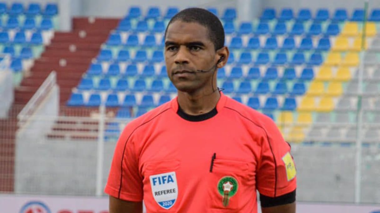 Samir Guezzaz, arbitre marocain.