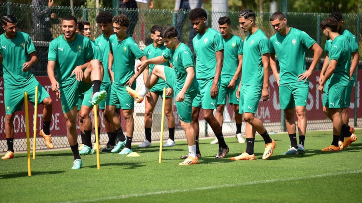 Les Lionceaux de l'Atlas lors d'une séance d'entrainement au Complexe Mohammed VI de football à Maâmoura.