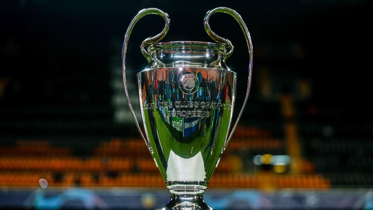 Le trophée de la Ligue des champions de l'UEFA.