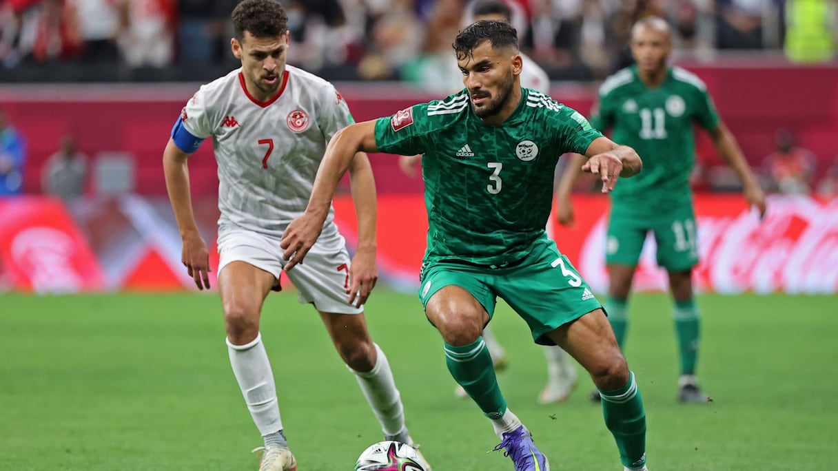 L'international algérien Houcine Benayada.