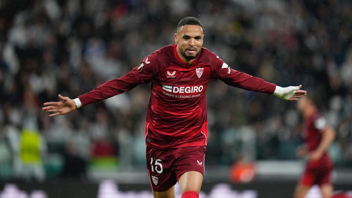 Youssef En-Nesyri célébrant son but contre la Juventus en demi-finale aller de l'Europa League, le 11 mai 2023 à Turin.