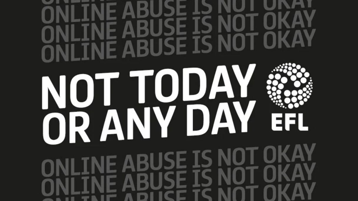 Les clubs anglais vont boycotter les réseaux sociaux pendant 3 jours.