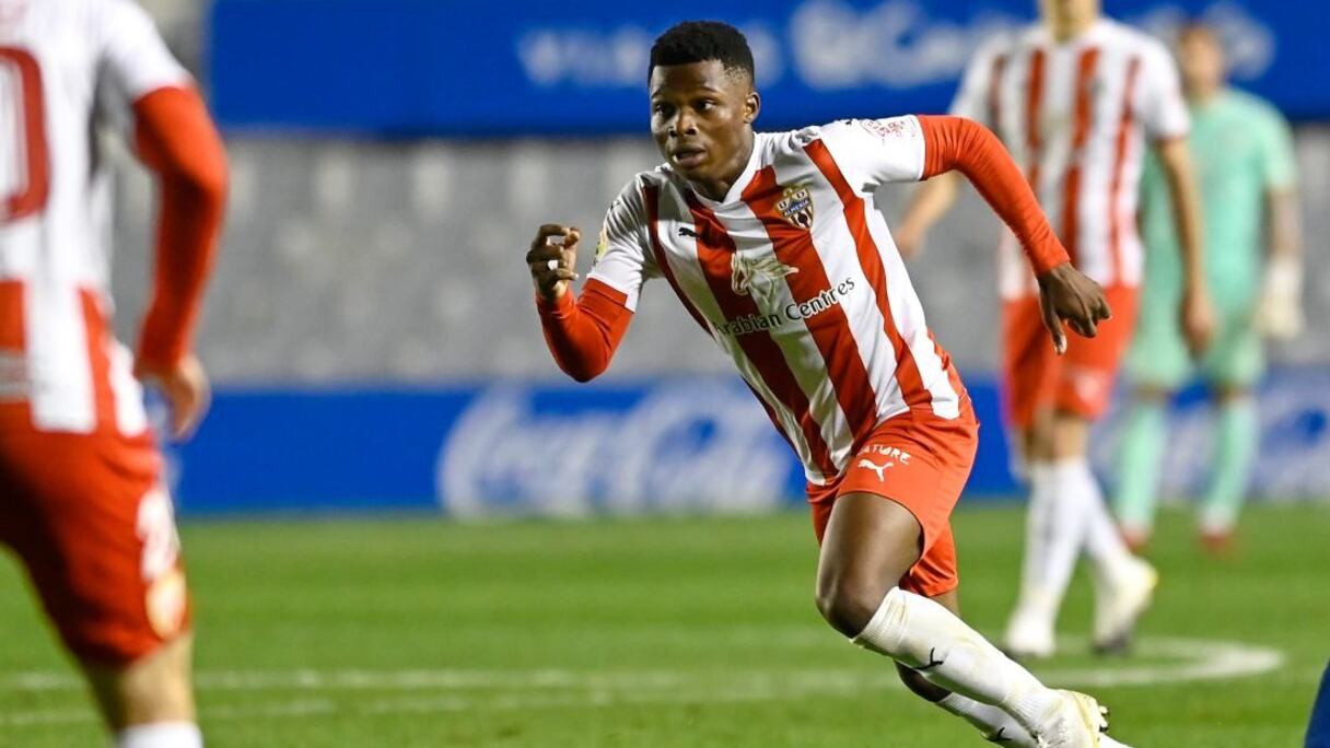Largie Ramazani, jeune footballeur belge d'Almeria.