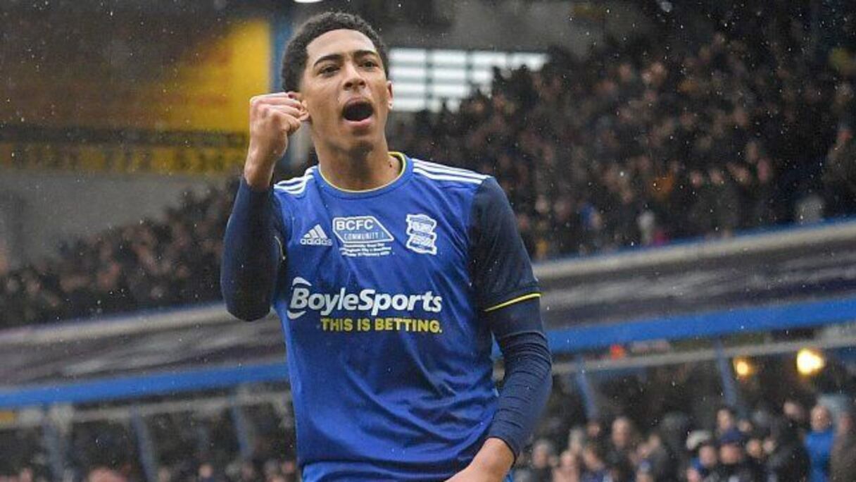 Jude Bellingham avec le maillot de Birmingham City.