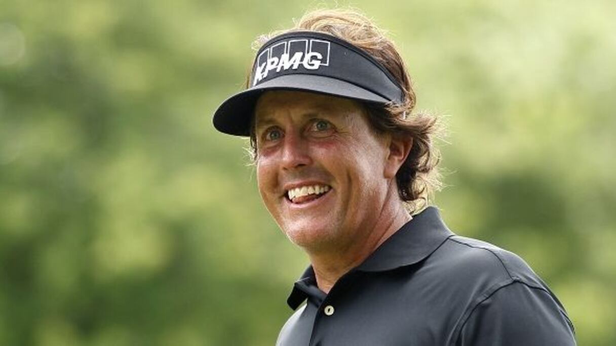 8- Phil Mickelson (Golf): 50,8 M$ (500,1 MDH) de revenus, dont 48 M$ (472,2 MDH) provenant des recettes Pub/Sponsors.
