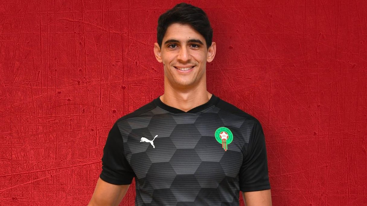Yassine Bounou porte le nouveau maillot des Lions de l'Atlas.