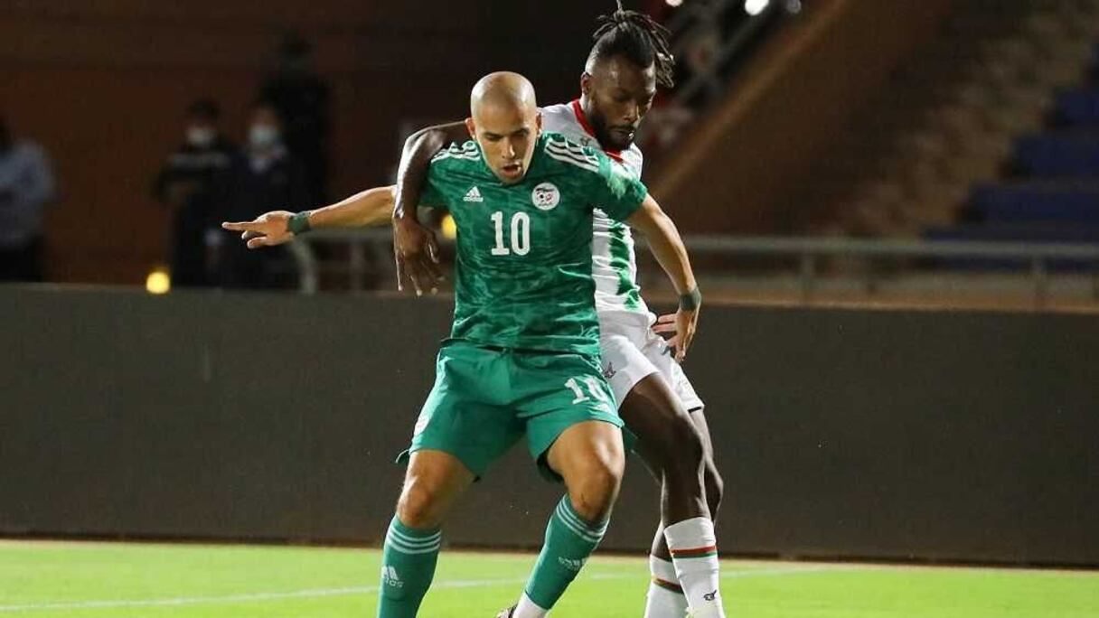 Une phase du match Burkina Faso-Algérie disputé au Grand Stade de Marrakech.