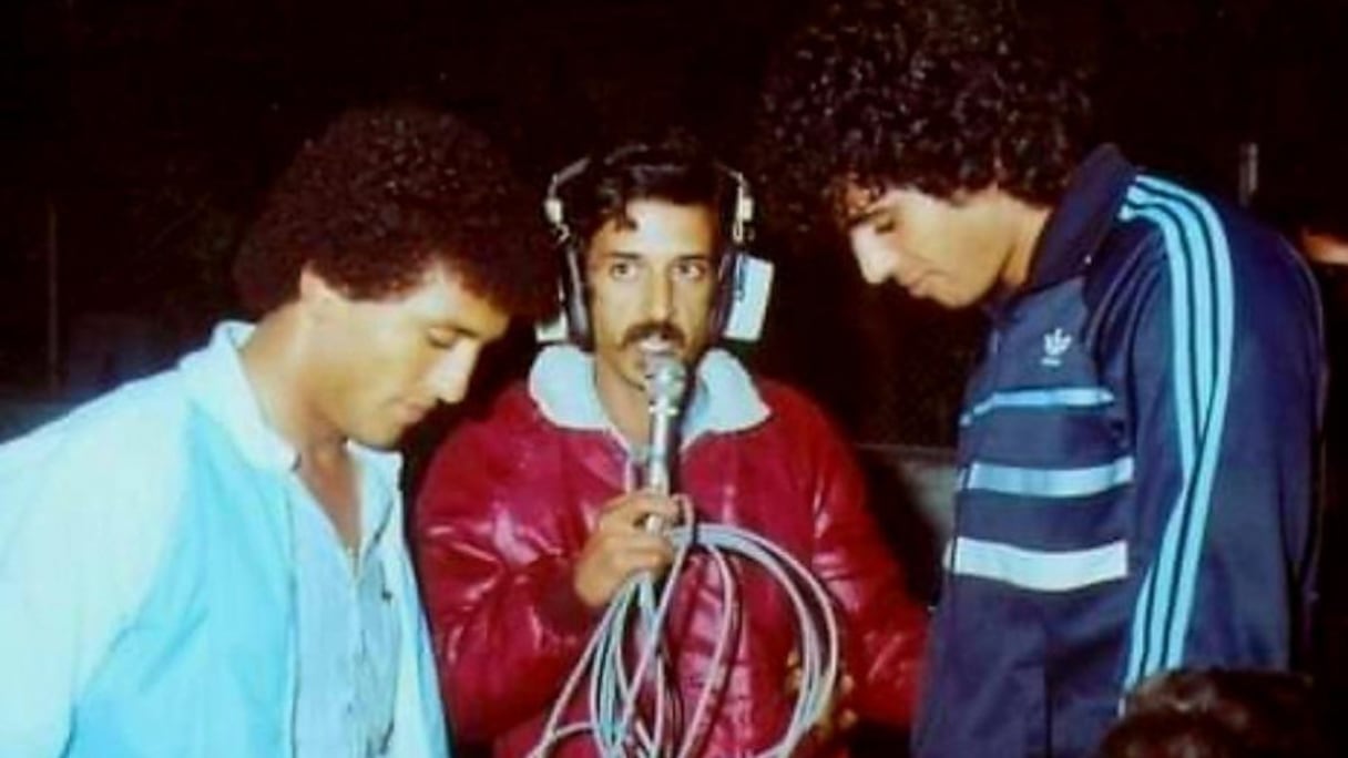Abdelfattah El Harrak (au centre) en compagnie de Aziz Bouderbal et Baddou Zaki.