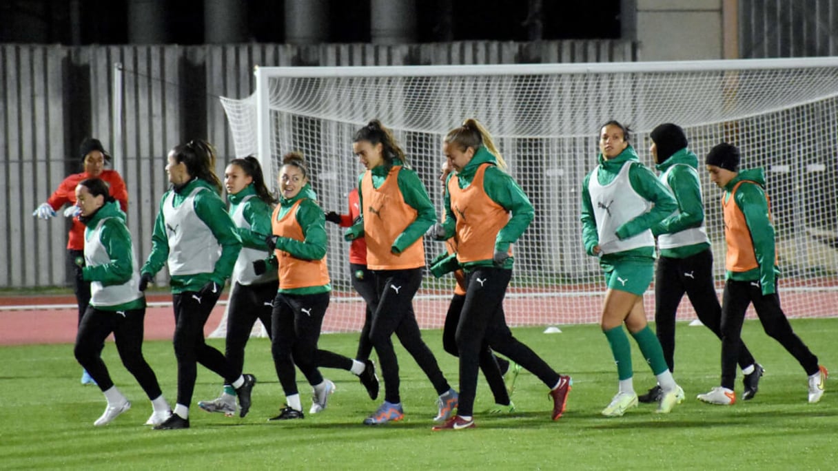Les Lionnes de l'Atlas aux entrainements au Complexe Mohammed VI de football.