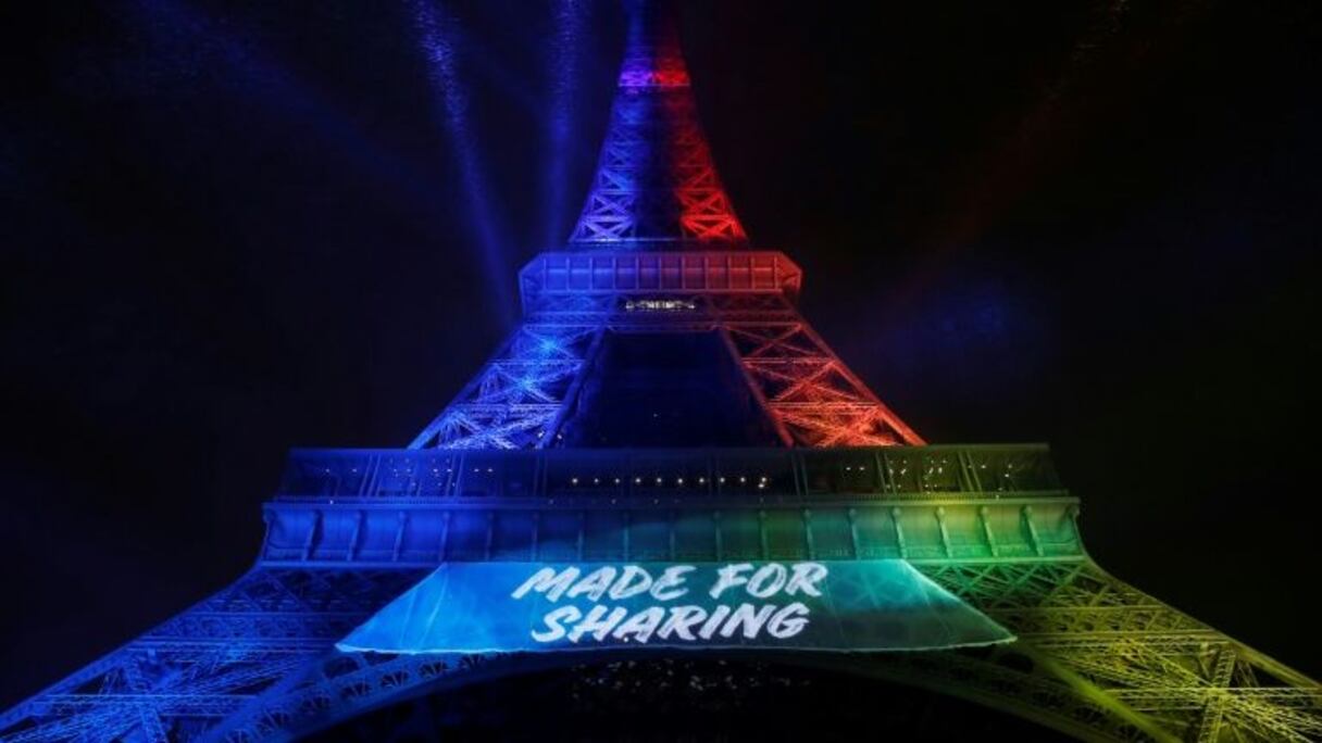 La tour Eiffel, le 3 février 2017 lors du lancement de la campagne internationale de la candidature de Paris pour les JO-2024.