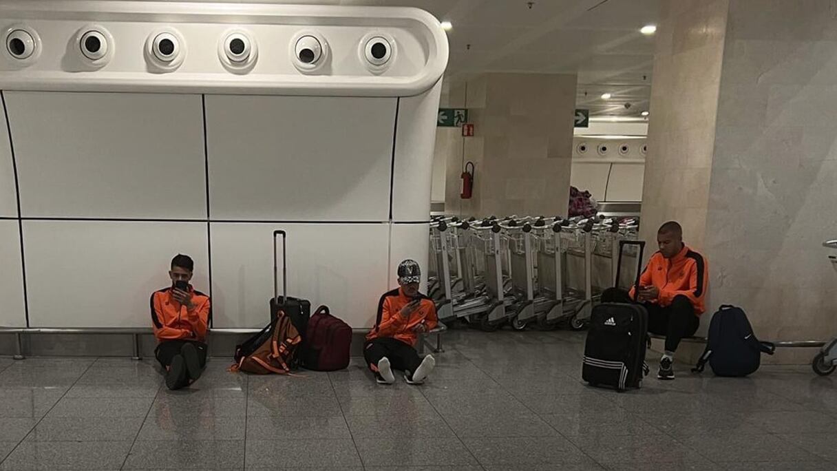 Les joueurs de la RS Berkane bloqués à Alger.