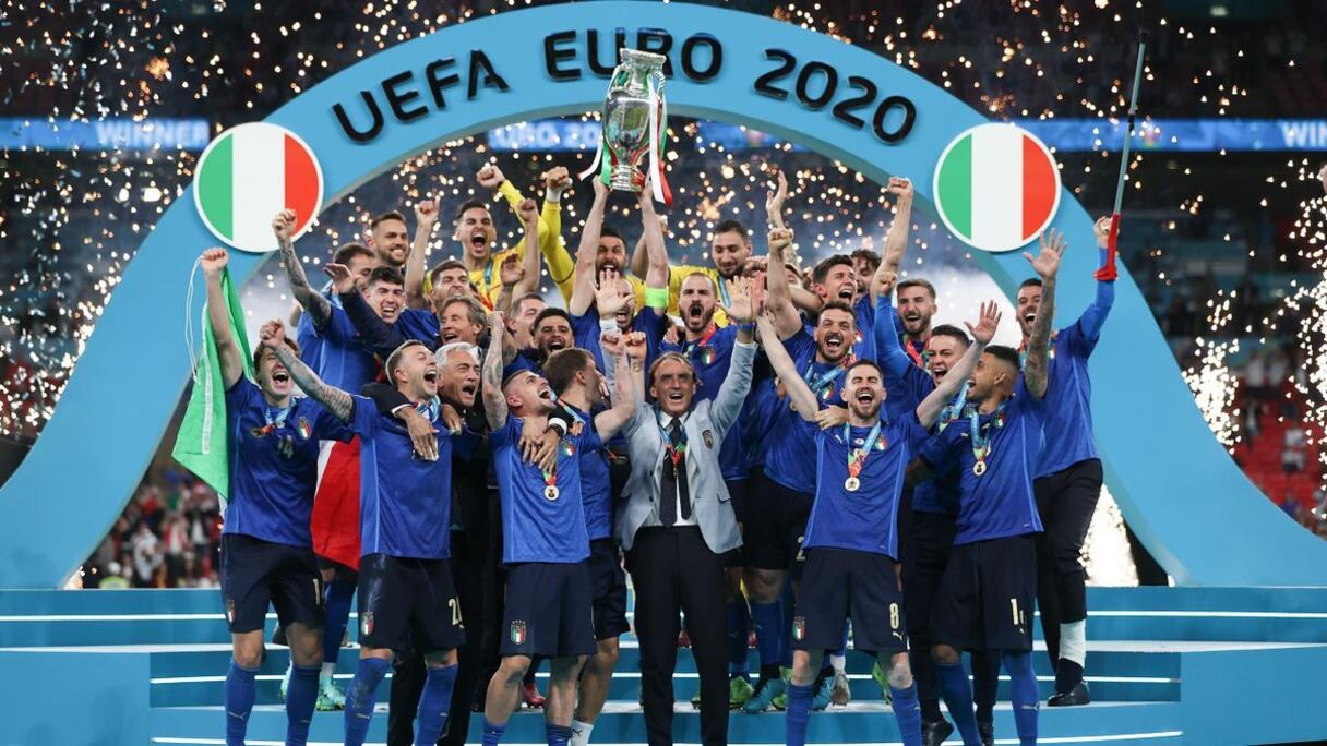 Les Italiens fêtent leur sacre, le dimanche 11 juillet, à Wembley.
